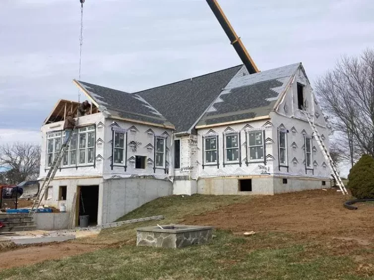 Carbide Construction Leesburg Modular Addition setting the roofing